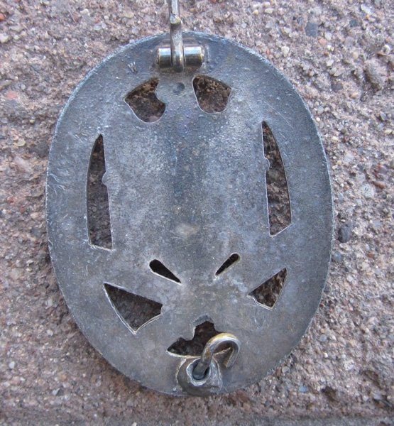 German WWII General Assault Badge — image 3