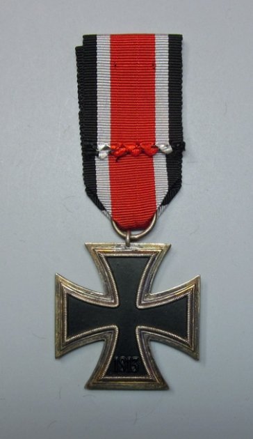 German WWII Iron Cross 2nd Class — image 3