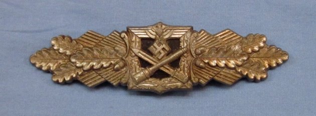 German WWII Close Combat Badge, Bronze, F&BL — image 2