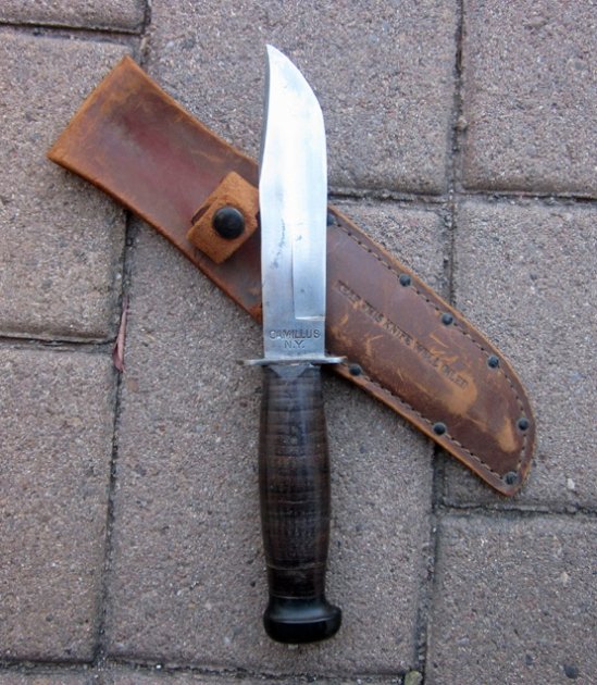 US WWII USN Mk1 Utility Knife, Camillus Mfg, Leather Sheath — image 5