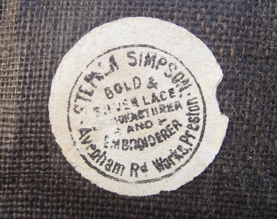 British WWI-WWII Royal Navy Officers Embroidered Hat Insignia, Makers Tag — image 4