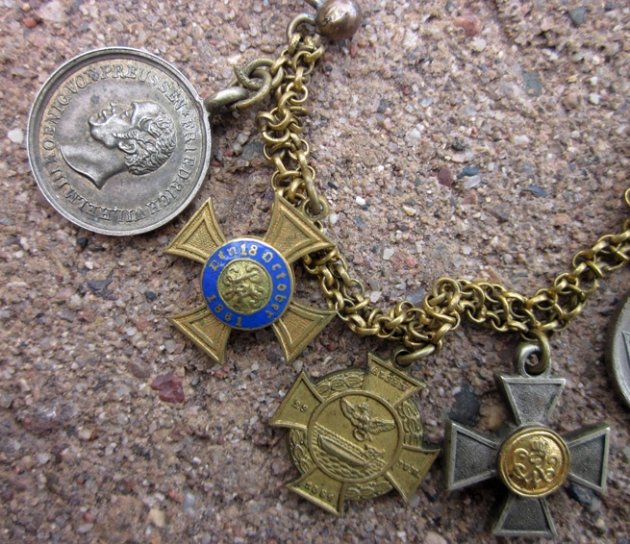 German Franco-Prussian War 7-Place Miniature Medal Chain — image 4