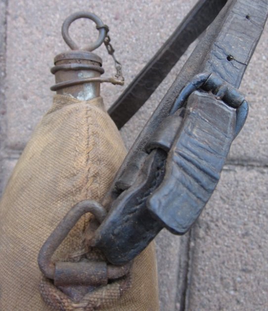 US Indian War Era, Mounted Canteen & Strap — image 4