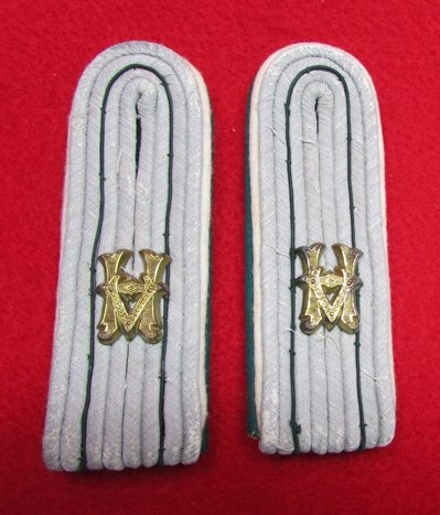 German WWII Heer Administration Officer Shoulder Boards, Pair — image 2