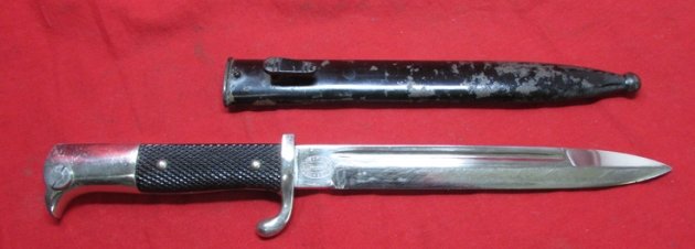 German WWII Wehrmacht Dress Bayonet 8 Inch Blade, Holler Mfg. — image 3