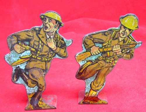 US 1930's Lot of Tin Marx Toy Soldiers, 31 Pieces — image 5