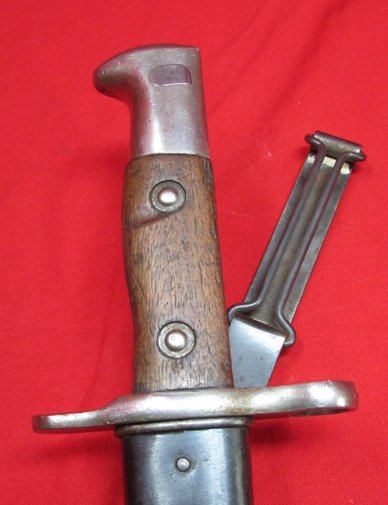 US M1892 3040 Krag Bayonet, 1901 Small Date — image 2