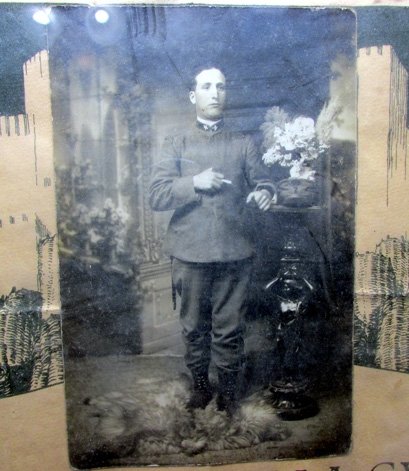 Italian WWI 3 Medal & Document & Photo Grouping, Framed — image 3