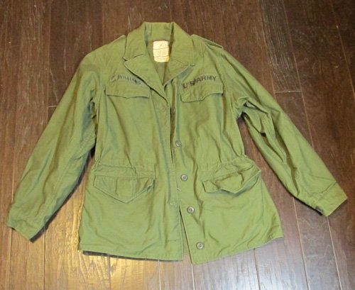  US Vietnam War Era Woman's Field Coat, Size 10R, M1943 — image 2