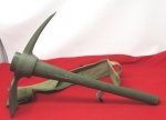 US WWII Pick Mattock & Carrier, Plumb 1943