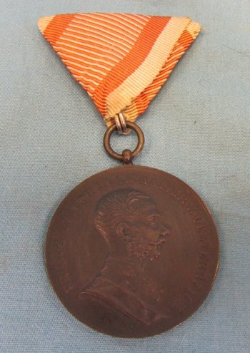  Austrian WWI Large Silver Bravery Medal, Franz-Joseph — image 2