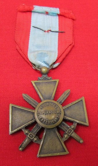  French WWI Cross for Exterior Operations, Silver Ribbon Star — image 4