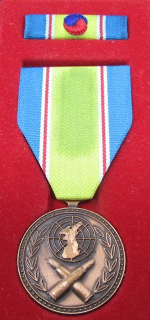  US WWII-Korean War-Cold War, Army & Air Force Grouping, Same Soldier, Bronze Star & Purple Heart — image 7