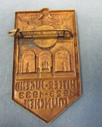  German WWII Munich 1923-1933 Hitler Youth Tinnie — image 4