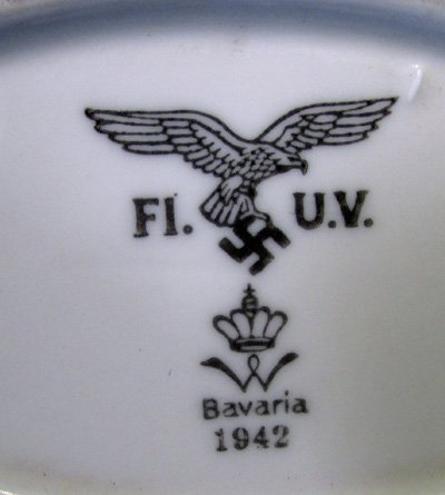German WWII Luftwaffe Large Ceramic Serving Platter, 1942 — image 4