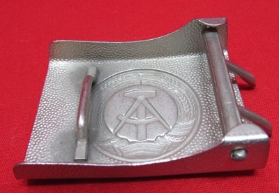East German, Old Style Catch, Enlisted Army Belt Buckle — image 3