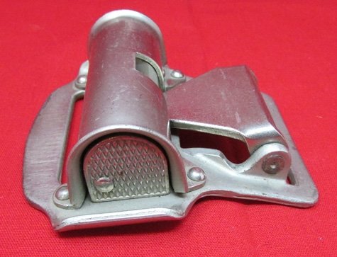 German WWII Fallschirmjager RZ-20 Quick Release Buckle, awj Code — image 2