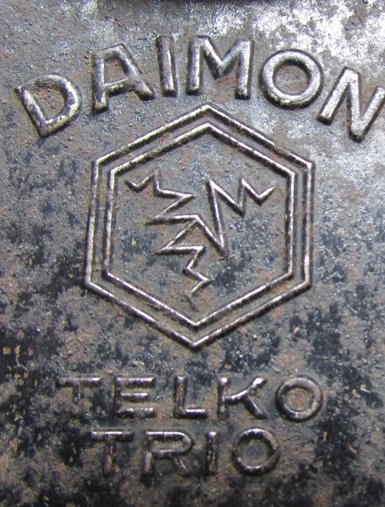 German WWII Daimon-Telko Trio Flashlight, Black-Out Cover, 3-Color Lens — image 3