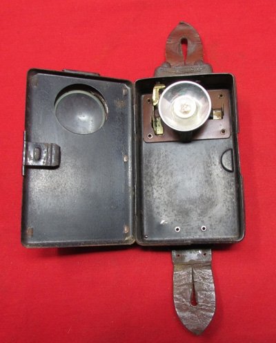 German WWII Daimon-Telko Trio Flashlight, Black-Out Cover, 3-Color Lens — image 5