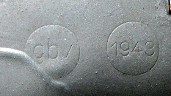 German WWII Wehrmacht M38 Gasmask Canister — image 4