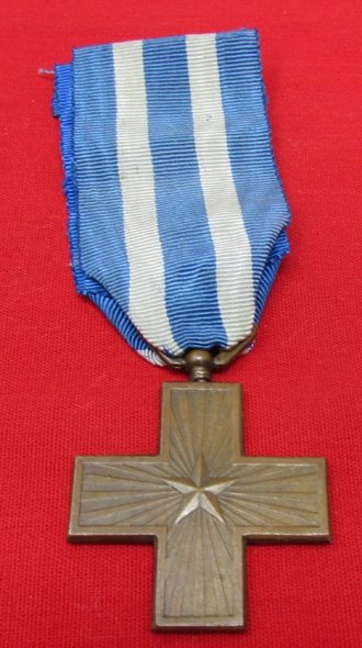  Italian WWI Cross for Valor Medal Ribbon — image 2