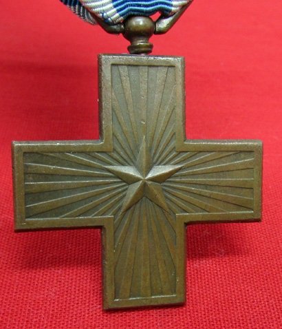 Italian WWI Cross for Valor Medal Ribbon — image 3