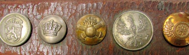  German WWI Hate Belt Prussian Enlisted Buckle, 30 Pieces of Insignia Plus a Buckle — image 4