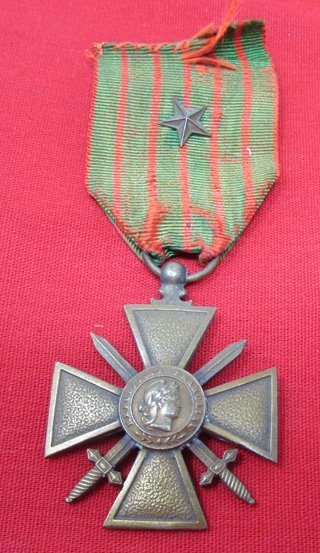  French WWI, Croix de Guerre, Bravery Medal, 1914-1917 Reverse — image 2