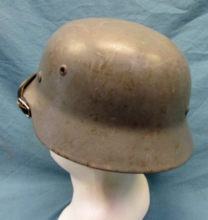  German WWII M1935 Steel Helmet, ET66 — image 3