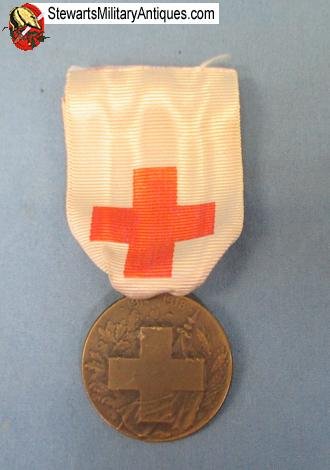  French WWI Red Cross Medal, Named — image 2