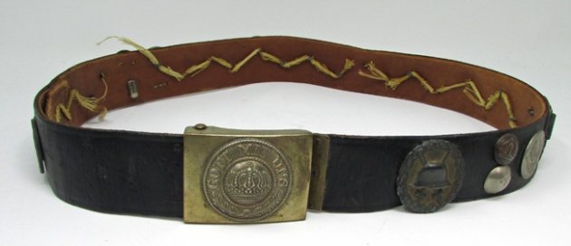  German WWI Hate Belt, Prussian Enlisted Buckle, 32 Pieces of Insignia — image 2