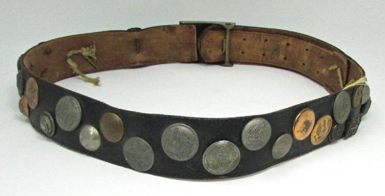  German WWI Hate Belt, Prussian Enlisted Buckle, 32 Pieces of Insignia — image 3