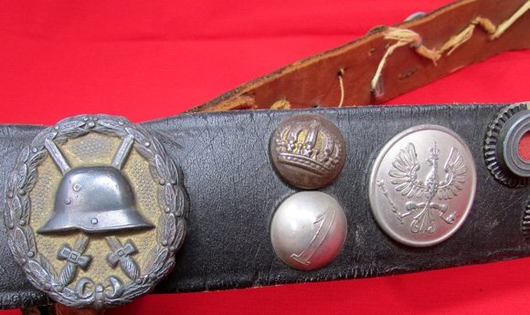  German WWI Hate Belt, Prussian Enlisted Buckle, 32 Pieces of Insignia — image 5