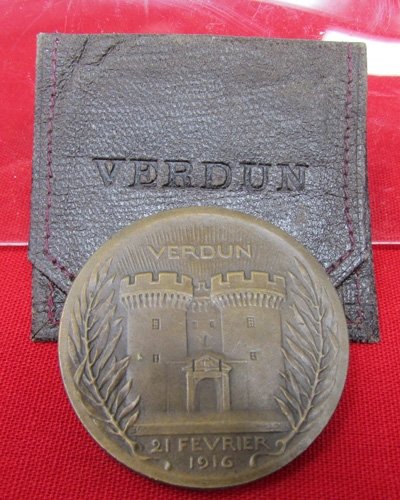  French WWI Verdun Medal, and Document With Pouch — image 5