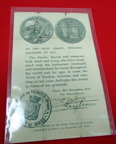  French WWI Verdun Medal, and Document With Pouch — image 6