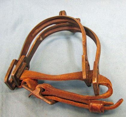  US Indian Wars, M1885 Issue Spurs, RIA Marked — image 4