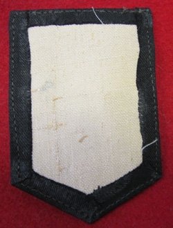  Japanese WWII, Navy M1942 Pattern Rate, 2nd Class Petty Officer — image 3