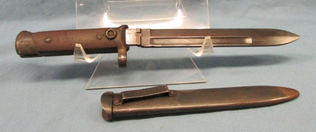  Italian WWII M1938 Folding Blade Cacarno Bayonet and Scabbard — image 4