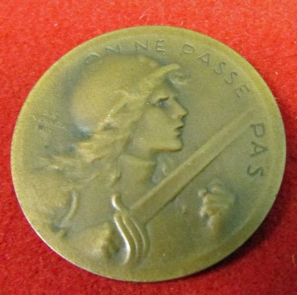  French WWI Verdun Medal, Ribbon and Document — image 3