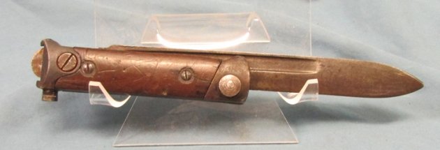  Italian WWII Scarce Variant Folding Bayonet, Beretta Submachine Gun — image 2