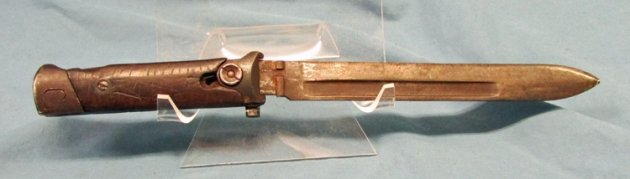  Italian WWII Scarce Variant Folding Bayonet, Beretta Submachine Gun — image 3