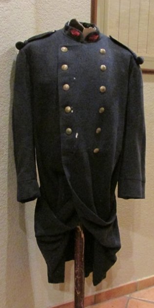  French WWI Blue Wool Enlisted Overcoat, Foreign Legion Buttons — image 3