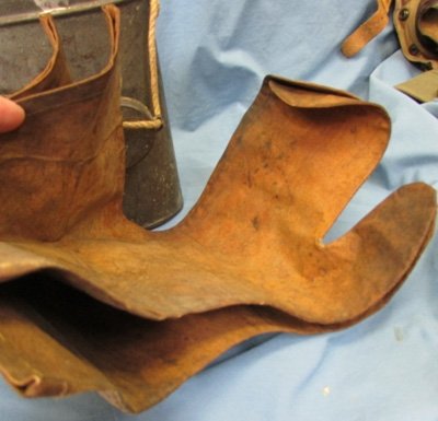  French WWI Gasmask Tin, Anti-Gas Gloves — image 3