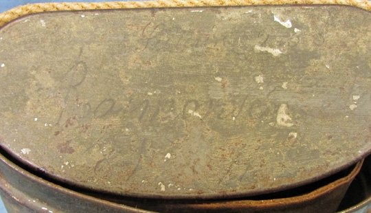  French WWI Gasmask Tin, Anti-Gas Gloves — image 4