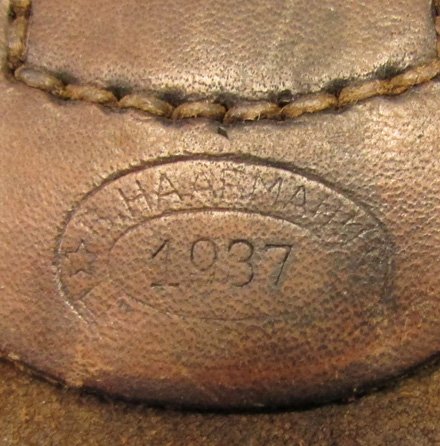  German WWII Pebbled Aluminum Army Buckle & Tab, 1937 — image 4