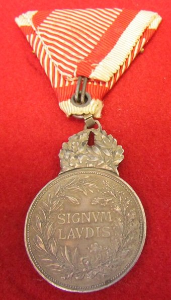  Austrian WWI, Emperor Karl, 1917-1918, Signum Laudis Medal, Kautsch Mfg — image 3