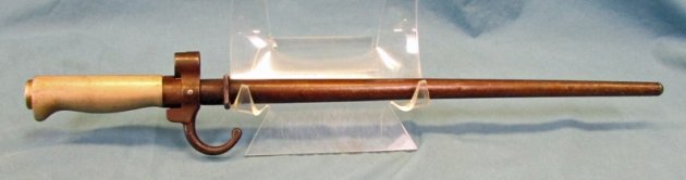  French WWI 1886 Lebel Rifle Bayonet Hooked Guard — image 2
