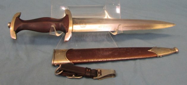  German WWII M1933 SA Enlisted Dagger & Hanger, Herm Konejung Mfg — image 8