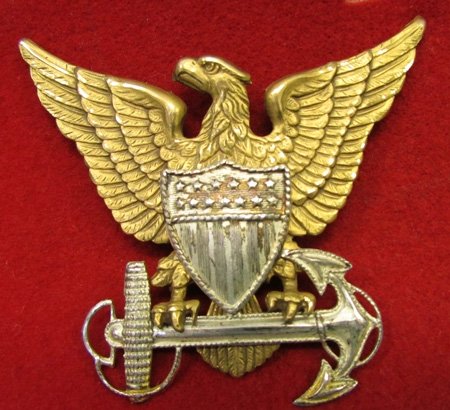  US Coast Guard Officer Hat Insignia — image 2