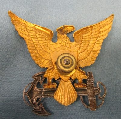  US Coast Guard Officer Hat Insignia — image 3